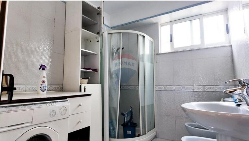 Apartament per qera 3+1+2 tek Petro Nini