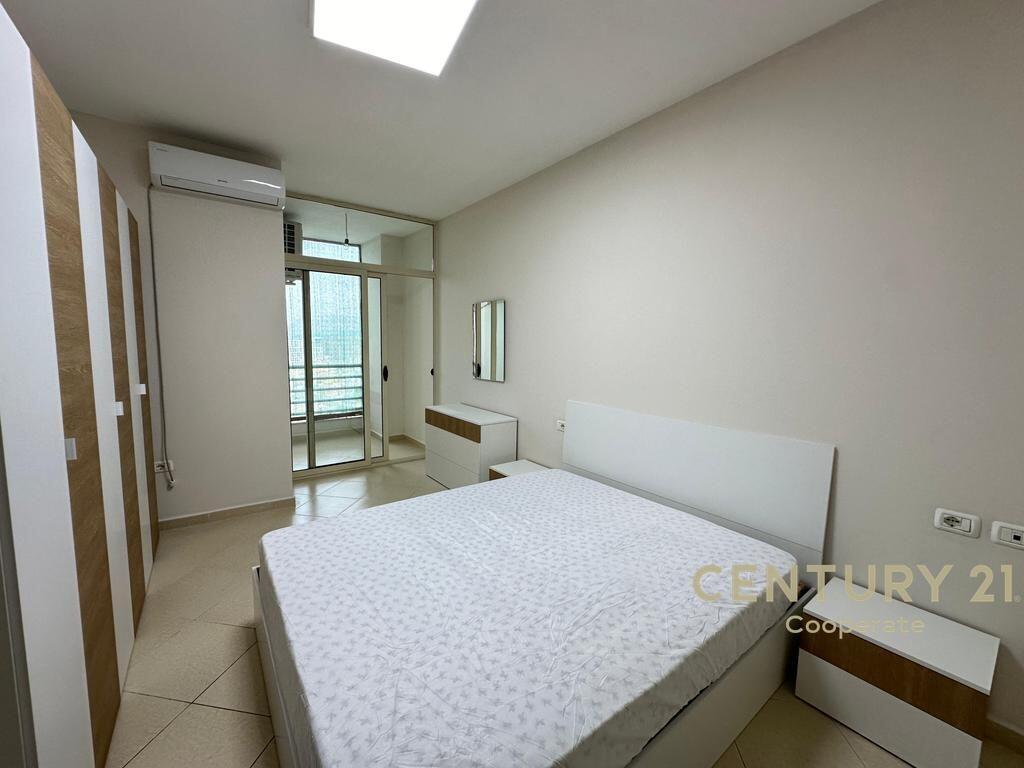 Shitet apartament 2+1 në Kompleksin “Panorama