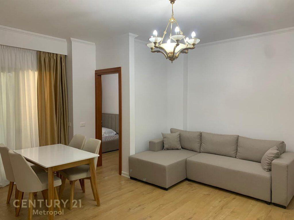 148,800 € Apartament 2+1 tek liqeni i thate