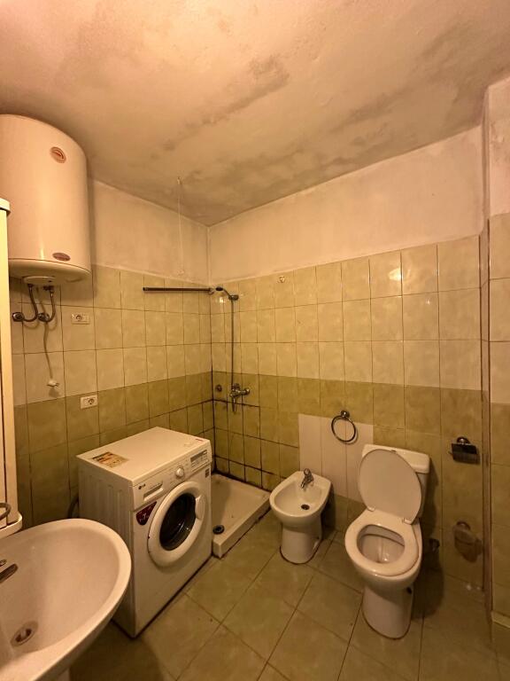 Okazion, Shitet, Apartament 2+1, Plazh hekurudha, Durres!