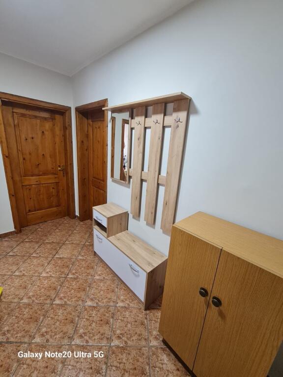Apartament 2+1, Rruga Elbasanit!