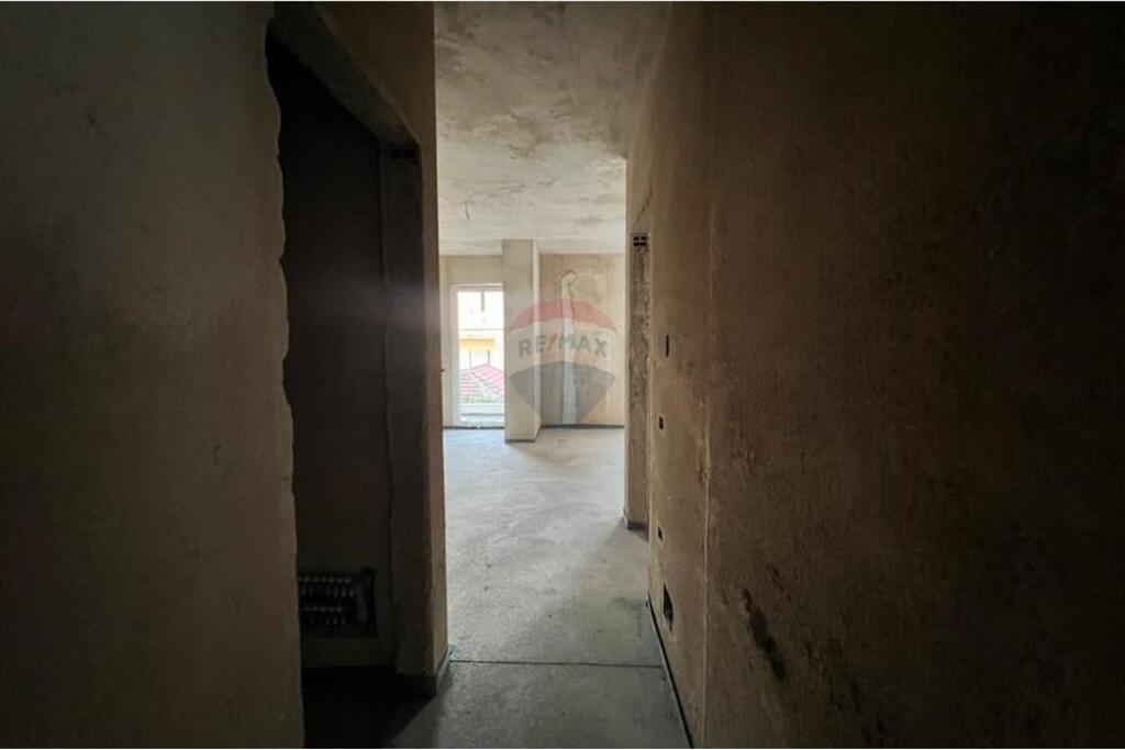 Shitet Apartament 2+1 ne Ali Dem!