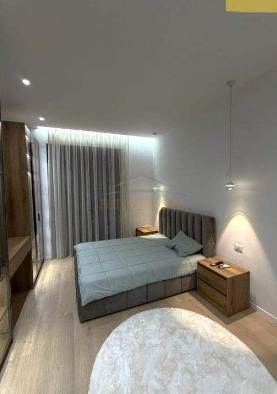 Shitet, Apartament 2+1+2+Post Parkimi, "Kompleksi Delijorgji ", Tiranë