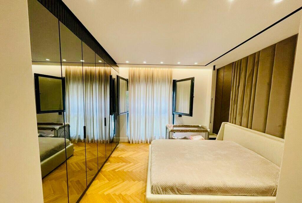 APARTAMENT 2+1+2+ POST PARKIMI, LIQENI I THATË!