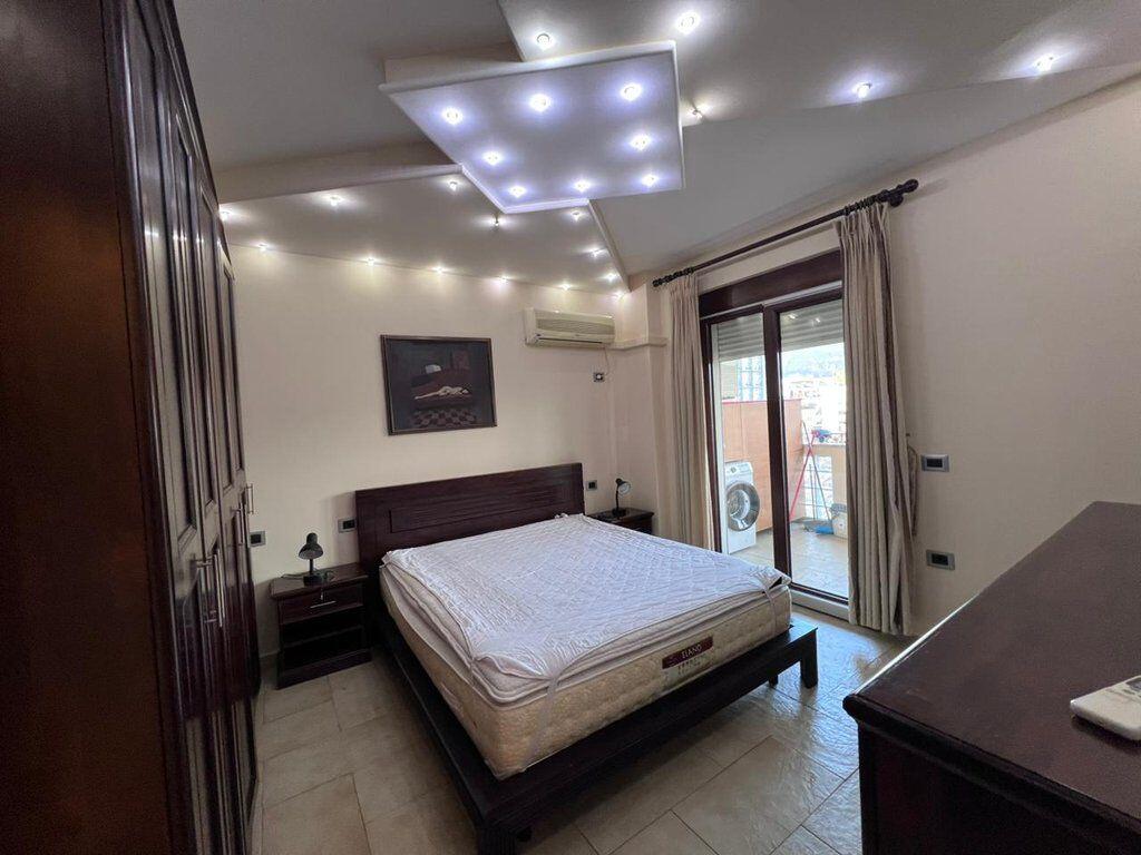 Qera, Apartament 3+1, Bllok, Tiranë