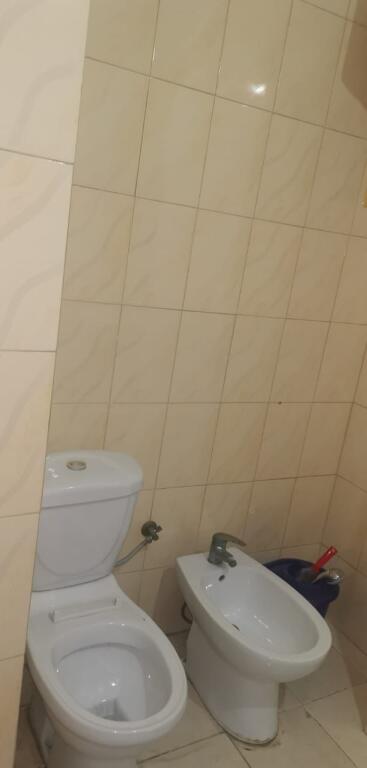 Apartament 1+1+bllk me qera Yzberisht 300€