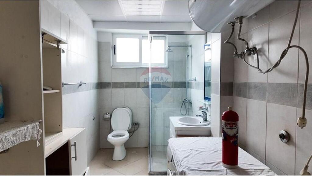 Apartament per qera 3+1+2 tek Petro Nini