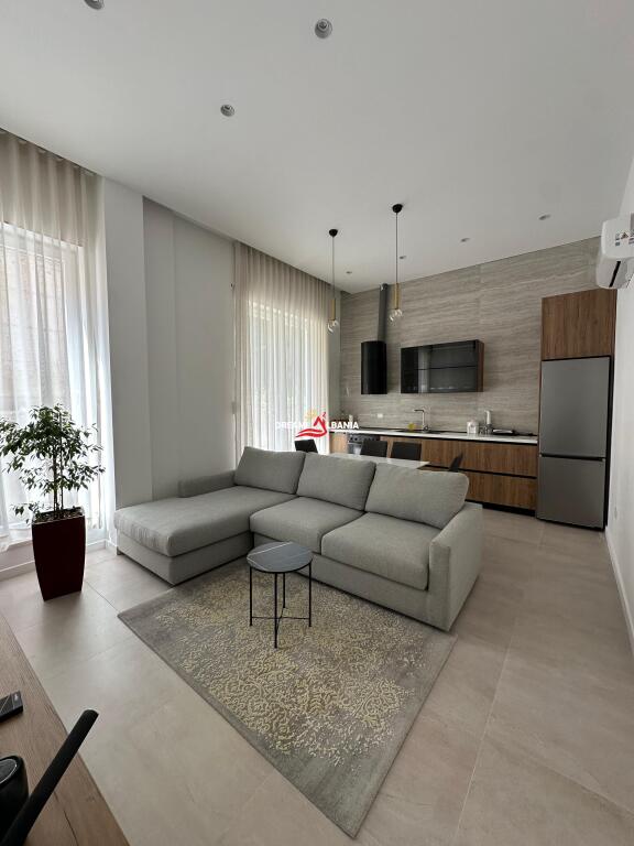 Shitet apartament 1+1 Tek Kopshti Zoologjik, prane rruges Euard Mano (ID 41111196)