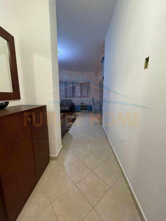 Disponojmë apartament 2+1 për shitje tek Mali Robit,Durres