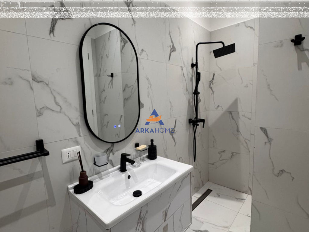 SHITET APARTAMENT 2+1+BALLKON+POST PARKIMI "KOMPLEKSI DELIJORGJI" 555.000 EURO (BASHKE ME PARKIMIN)