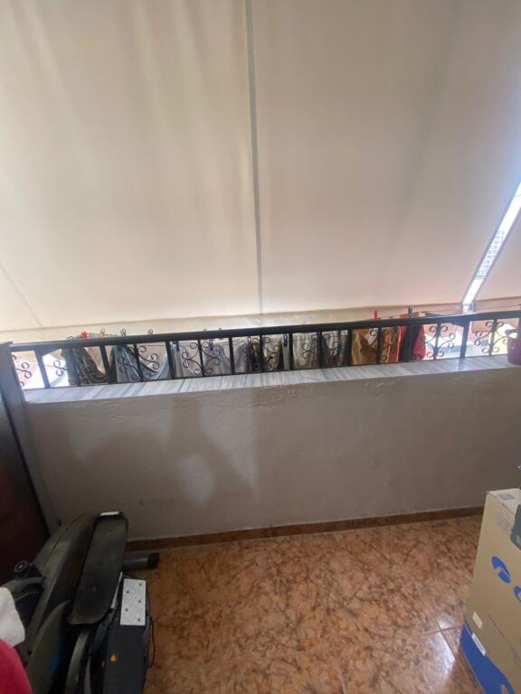 Shitet 2+1 te parku 224900 eu mobiluar ashensor hipoteke  