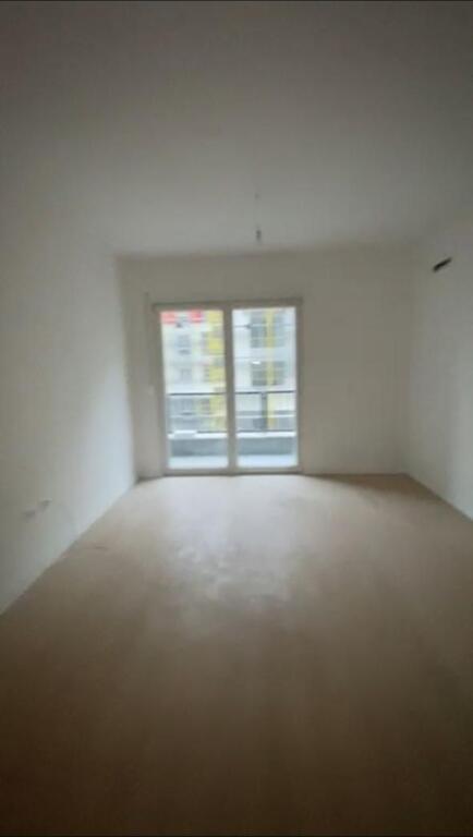 APARTAMENT 2+1 PER SHITJE, UNIVERS CITY