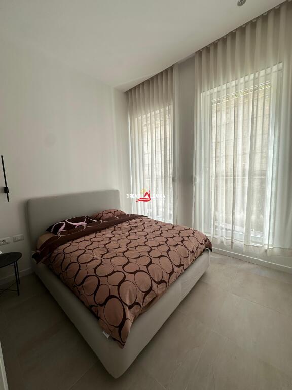 Shitet apartament 1+1 Tek Kopshti Zoologjik, prane rruges Euard Mano (ID 41111196)