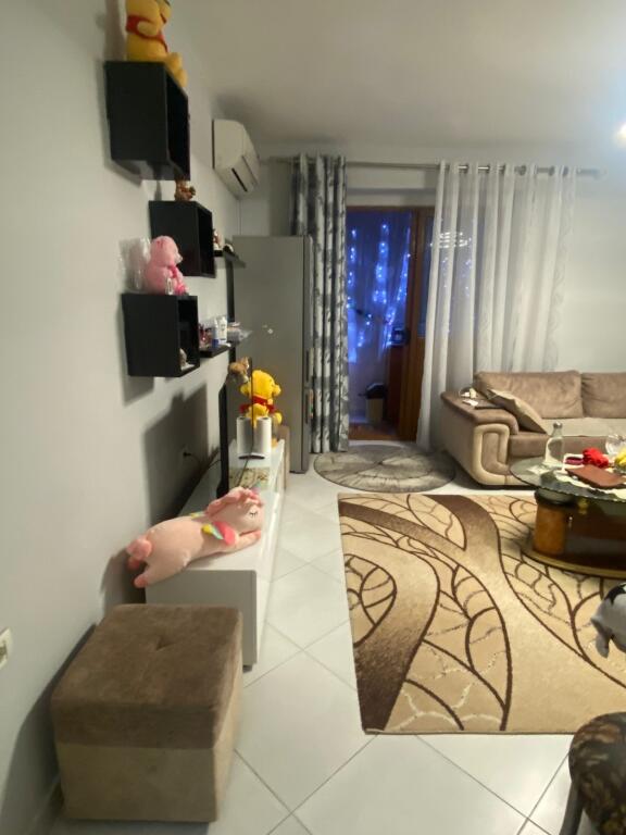 Jepet Me Qera Apartament 2+1+1 Ballkon