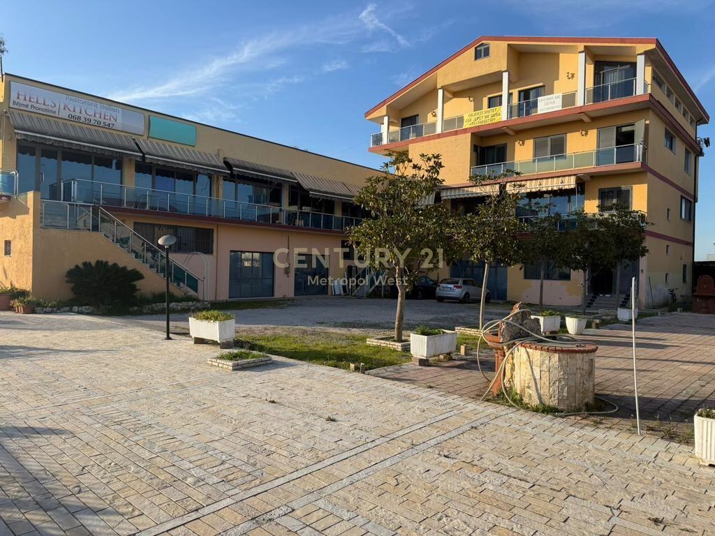 Godine multifunksionale per shitje ne Xhafzotaj - Durres!