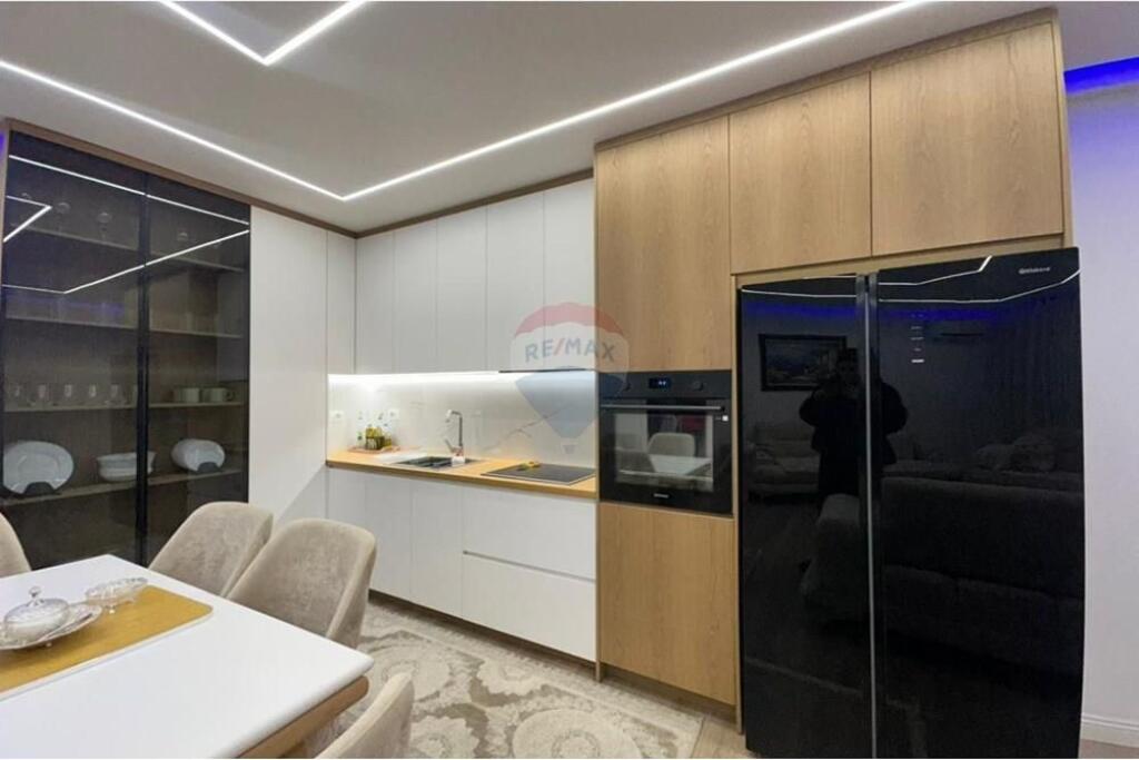 Apartment 2+1+2 with parking space near Fresku restaurant