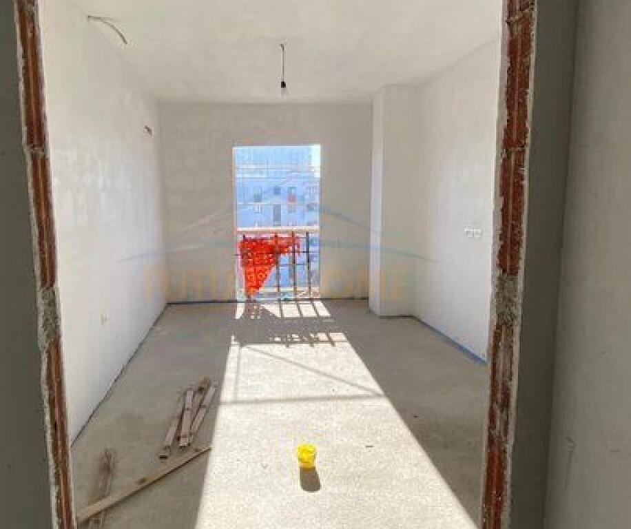 Apartament 1+1 Për Shitje Te Rruga Albanopoli, Tiranë