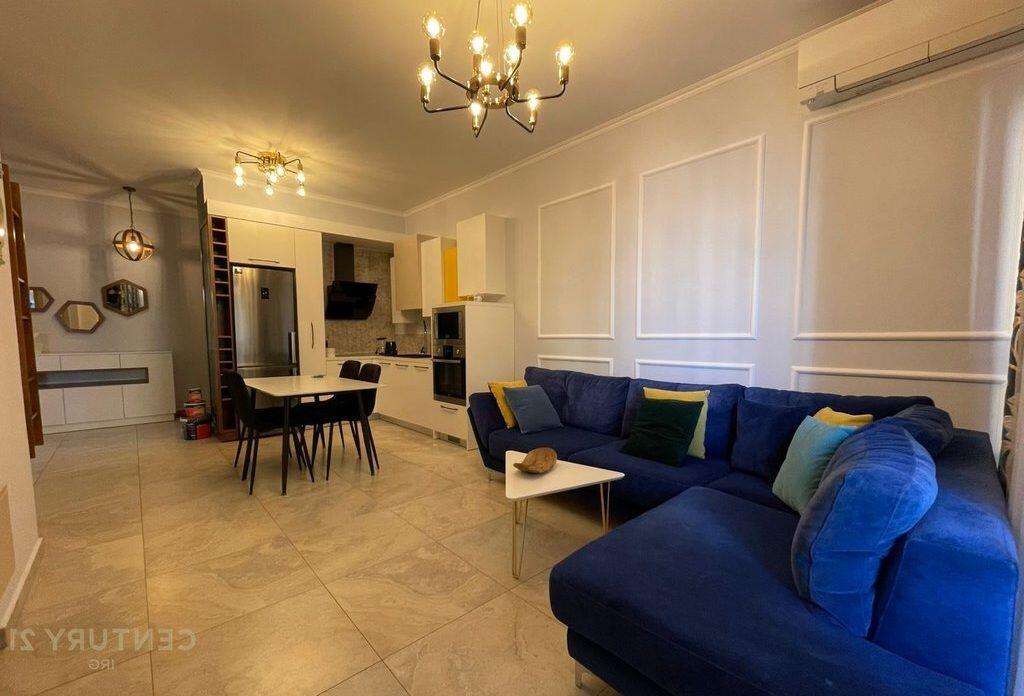 Shitet Apartament 2+1 ne Astir.