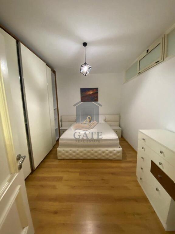 Shitet super apartament 2+1 – Pranë Muzeumit, Durrës