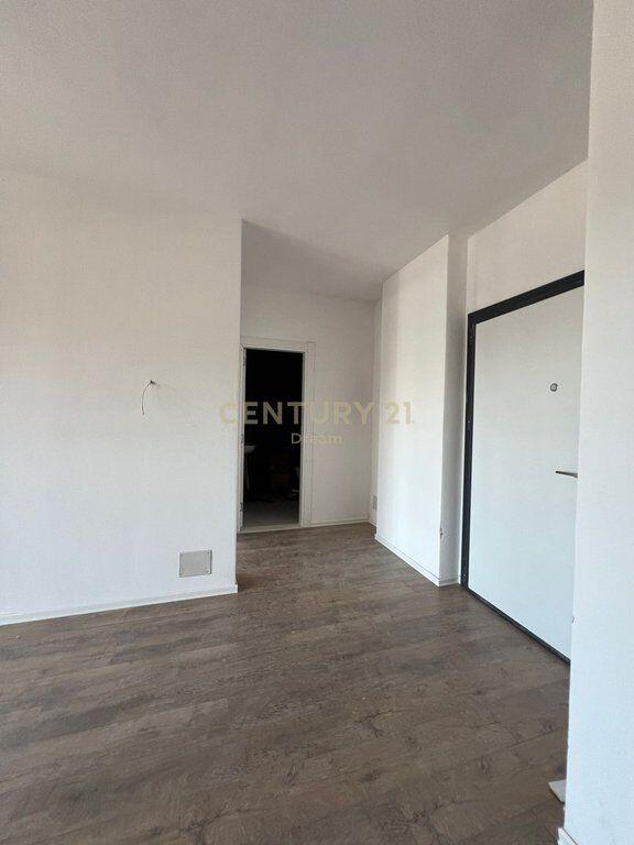 BULEVARDI I RI, SHESIM APARTAMENT 1+1