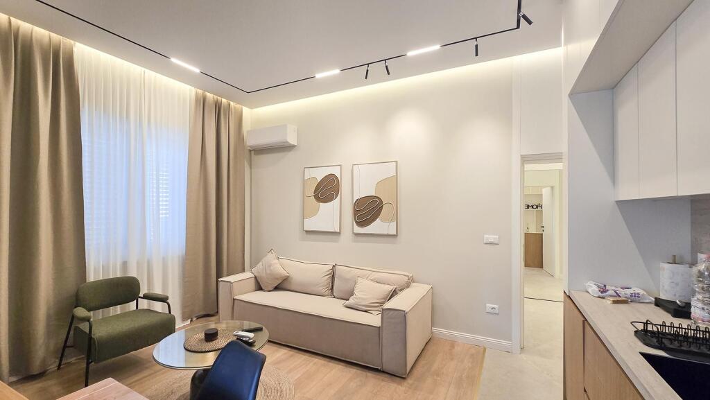 Apartament 1+1 per Qira! Adresa Rruga e Barrikadave