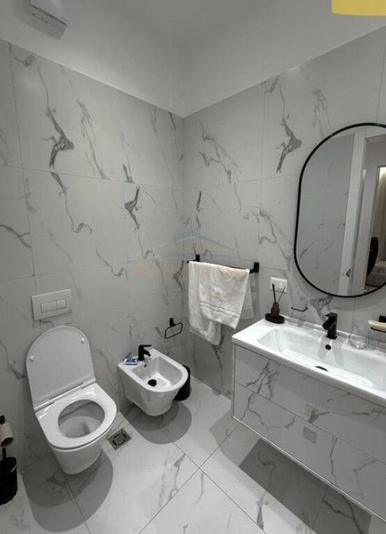 Shitet, Apartament 2+1+2+Post Parkimi, "Kompleksi Delijorgji ", Tiranë