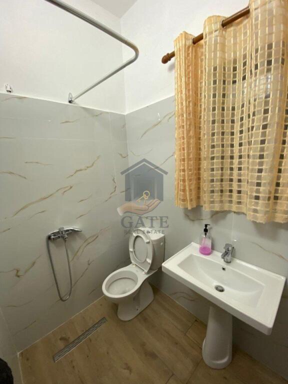 Jepet me Qira Kati i Parë i një Vile Ne Ish Kenet Durres