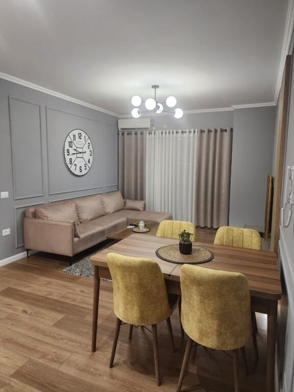 In affitto 2+1+1 VILLA L 2 ASTIR 600 mila lek