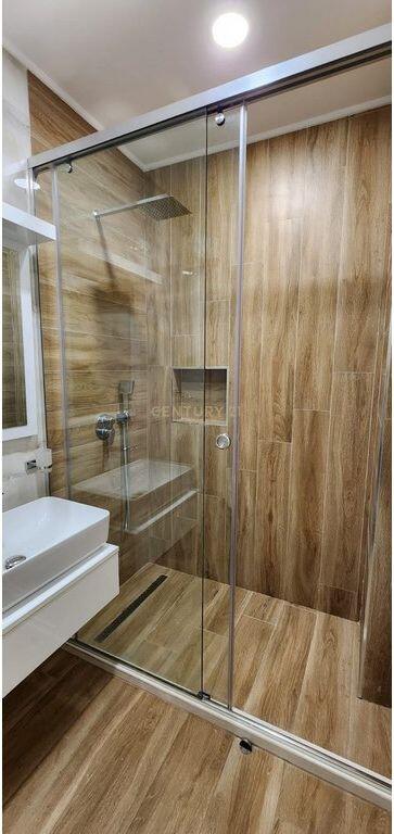 JEPET ME QERA APARTAMENT 1+1 PRANE QENDRES, DURRES !