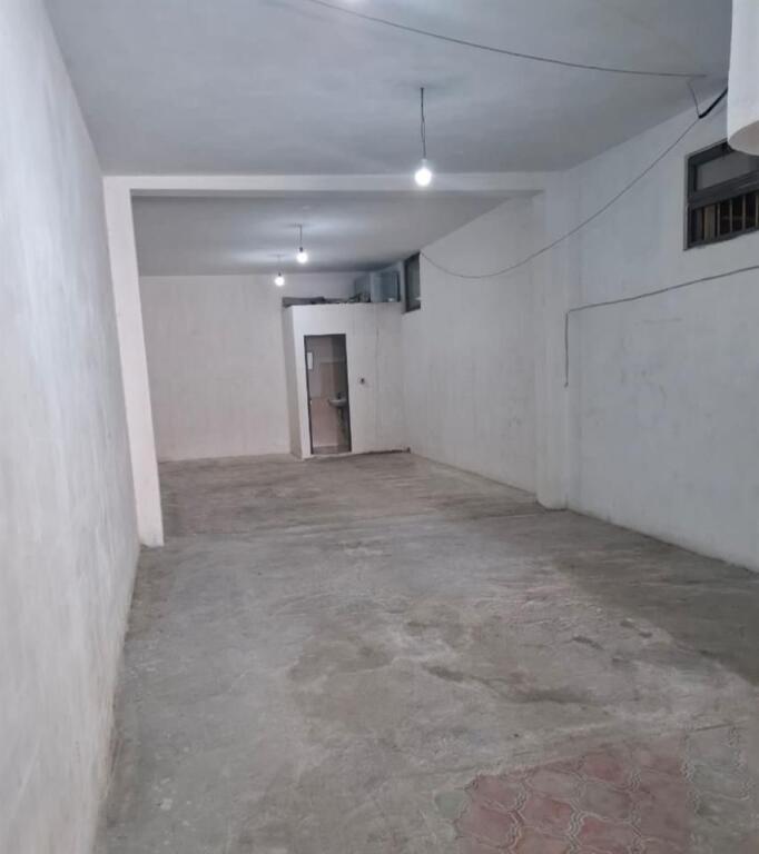 MAGAZINE ME QERA 140 M2 SELITE 55.000 LEKE