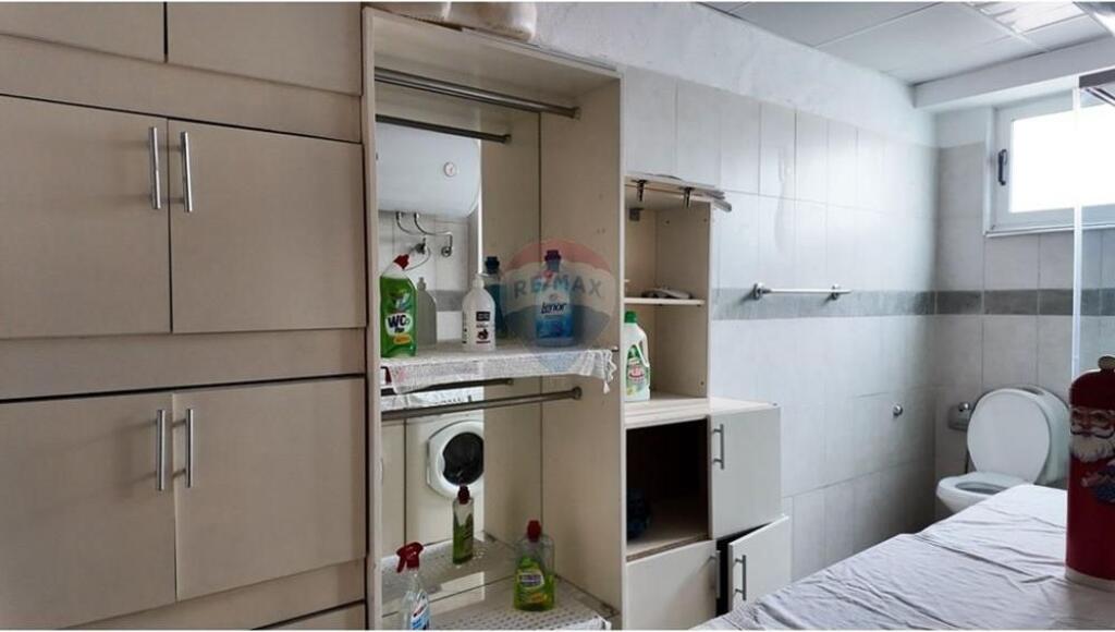 Apartament per qera 3+1+2 tek Petro Nini