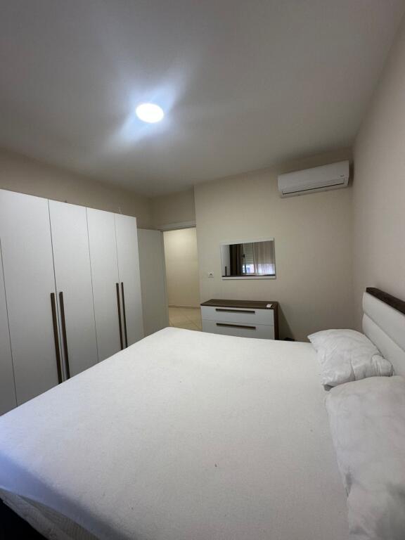 Apartment 2+1, Don Bosko!