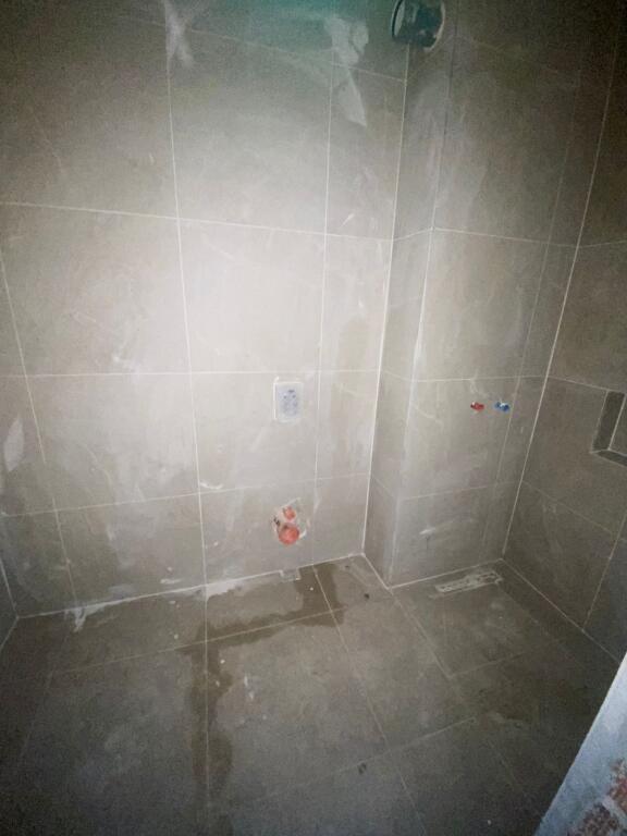 Shitet apartment 1+1 te ish parku 60 metra me hipoteke 125000 eu