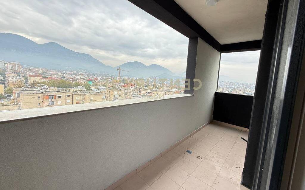 Shesim Apartament 2+1+2 Shkolla E Bashkuar