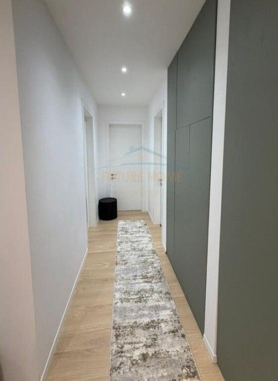 In vendita, Appartamento 2+1+2+POSTO AUTO "Complesso Delijorgji", Tirana