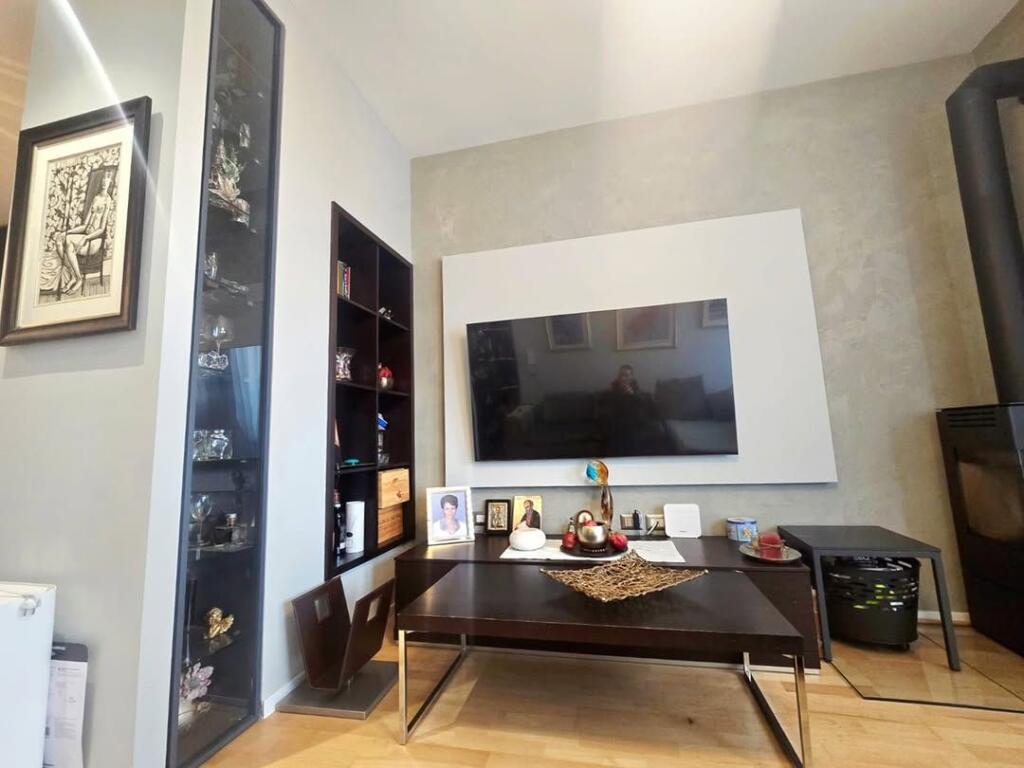 Via Elbasan, vicino all'Istituto di Igiene. 🔺️ Vendiamo 2+1+2. 