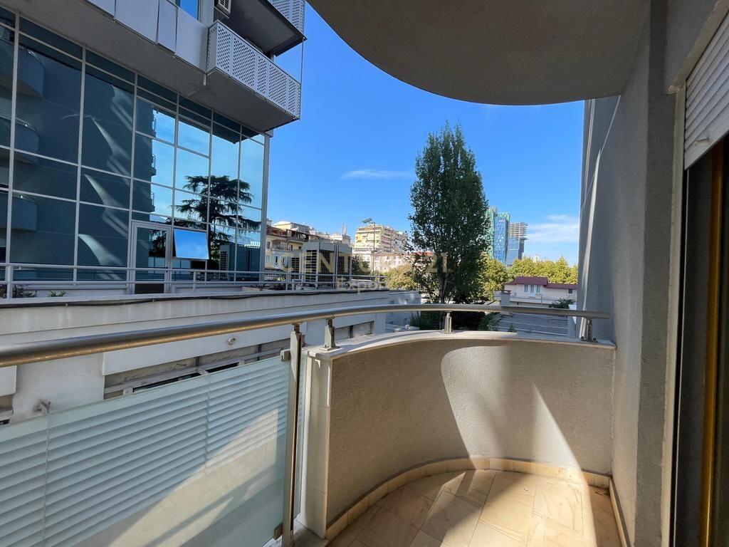 AMBIENTE UFFICIO IN AFFITTO NELL'EX BLOK !!