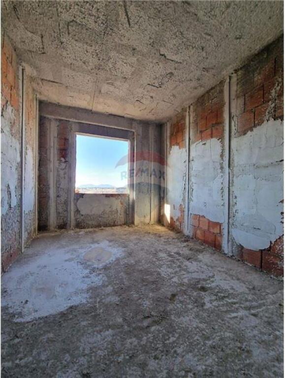 Apartament 1+1 – Për Shitje 