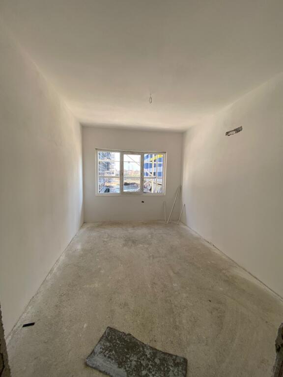 Univers City , In vendita 2+1+2wc