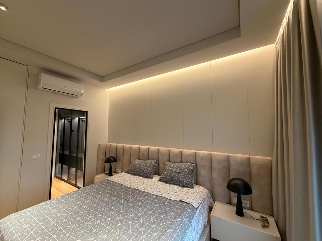 Shitet apartament 2+1+2+ post parkimi tek Rruga e Kosovareve