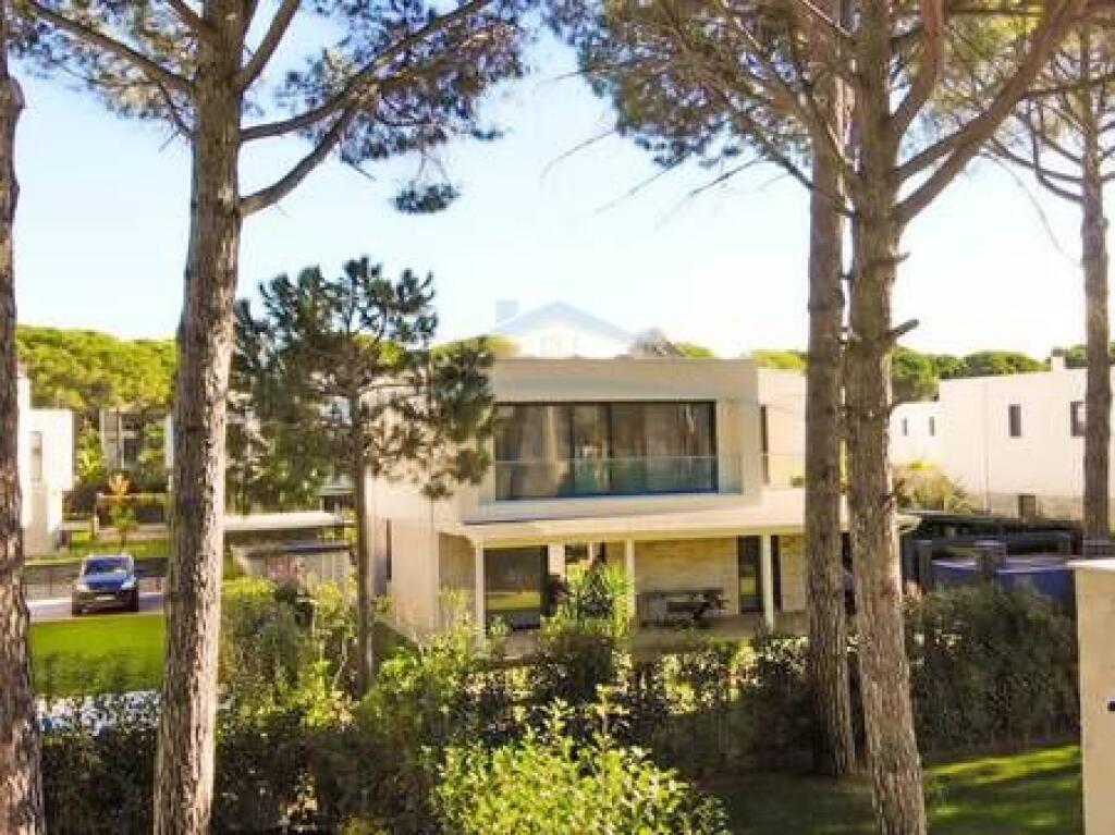 Shitet, Vilë individuale San Pietro Residence, Gjiri I Lalëzit.