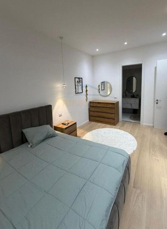 In vendita, Appartamento 2+1+2+POSTO AUTO "Complesso Delijorgji", Tirana