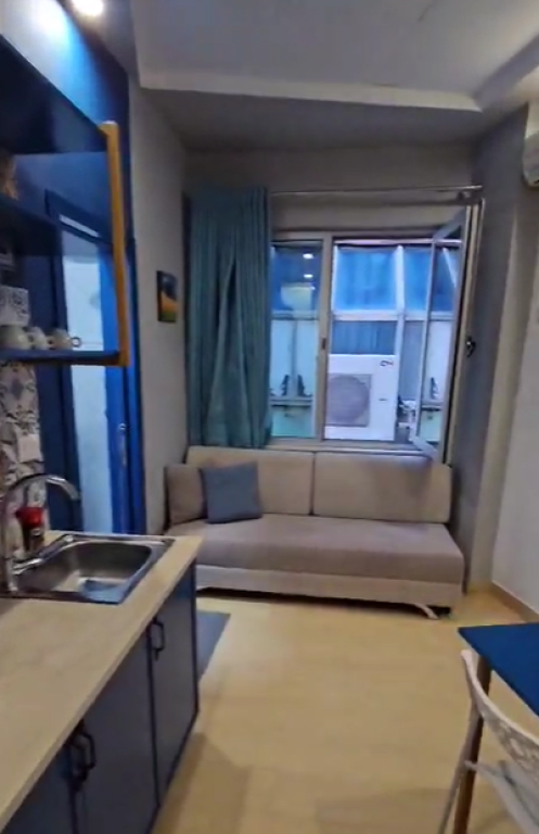 APARTAMENT ME QERA 36 M2 MYSLYM SHYR 70.000 LEKE