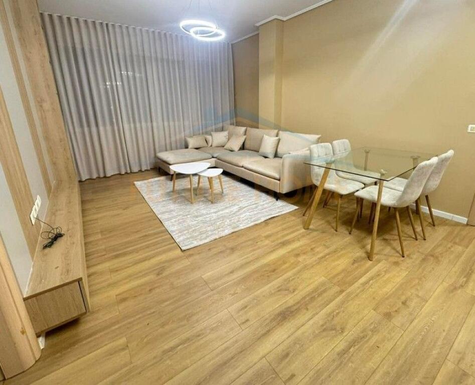 Shitet , Apartament 2+1 , Unaza e re