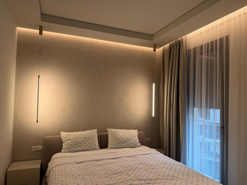 Shitet apartament 2+1+2+ post parkimi tek Rruga e Kosovareve