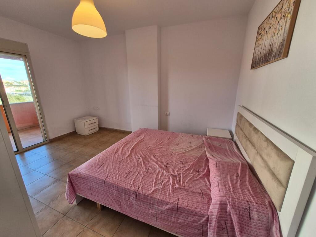 Shitet Apartament 1+1