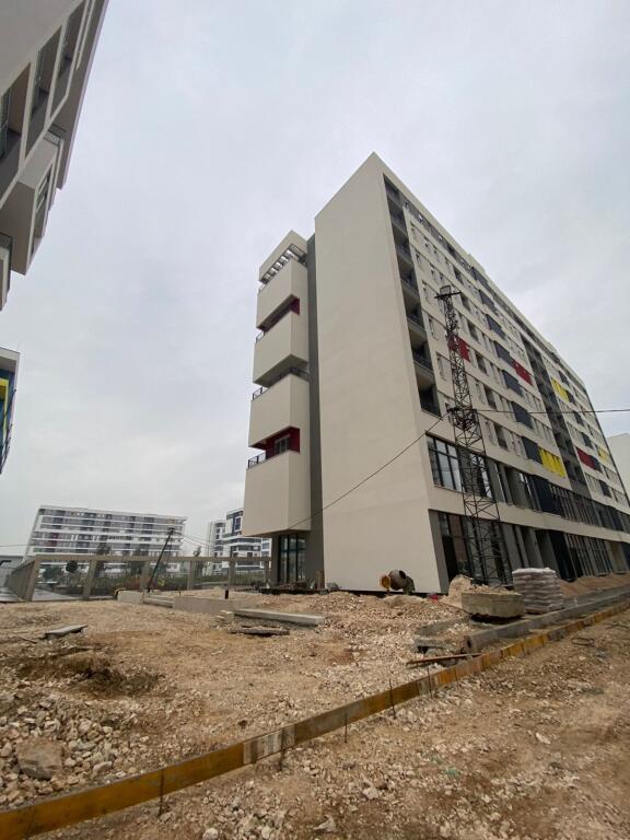 Univers city , 2+1+2wc i perfunduar