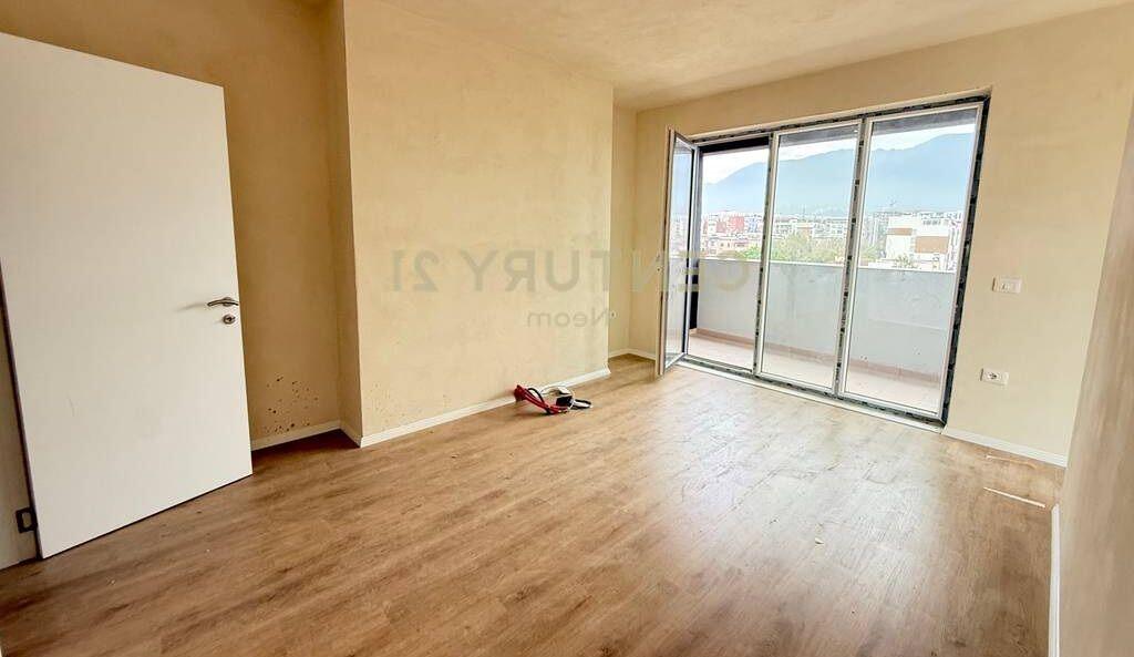 Shesim Apartament 2+1+2 Shkolla E Bashkuar