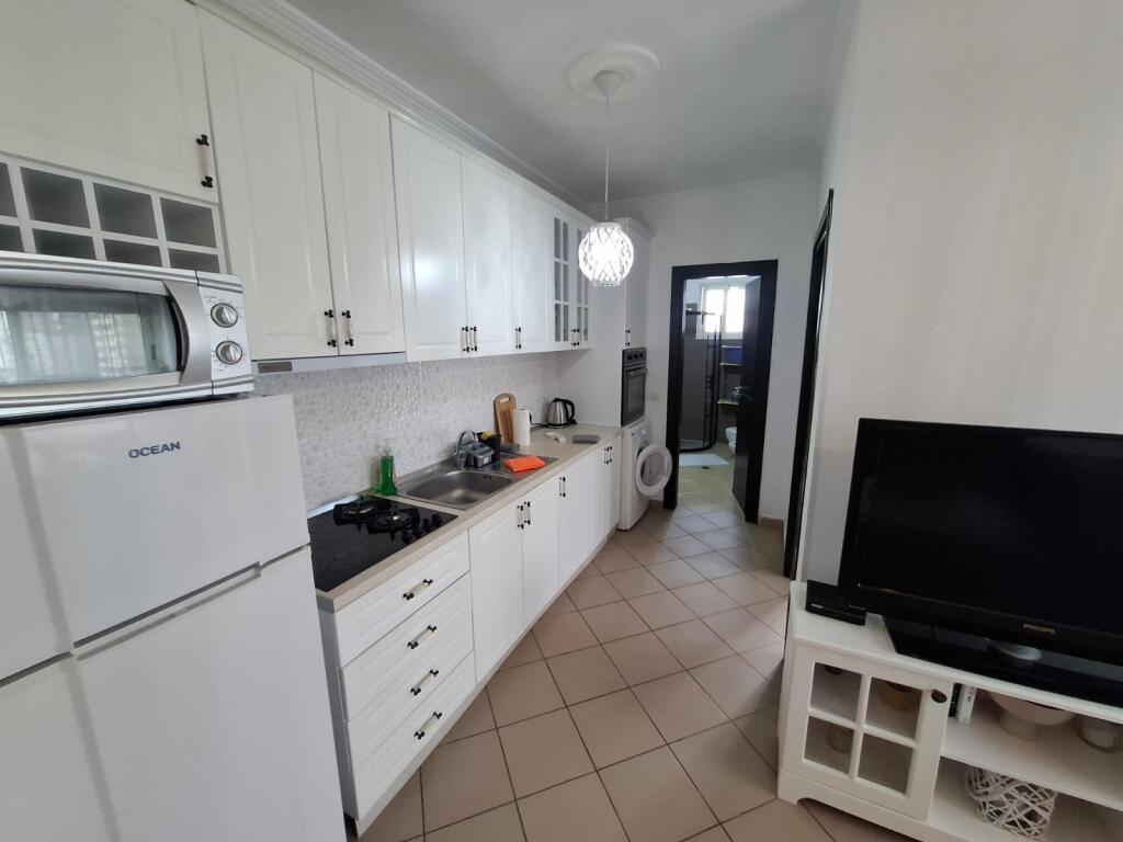 Jepet apartament me qera 1+1