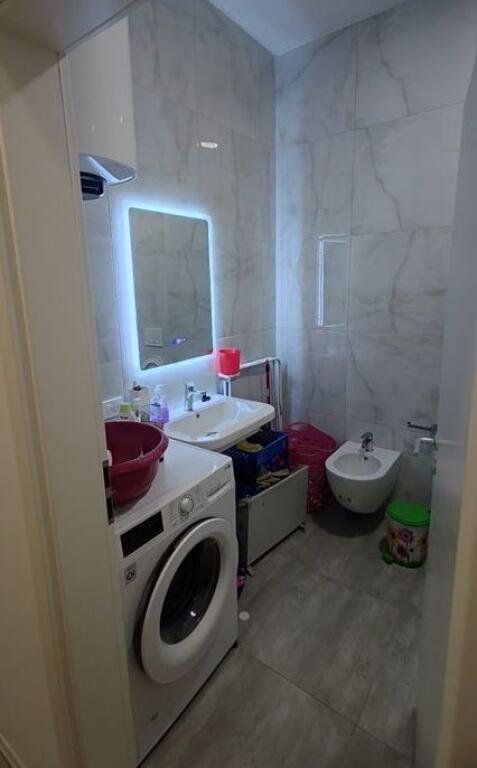 Apartment 2+1 with parking space for sale in Ali Demi-Mangalem